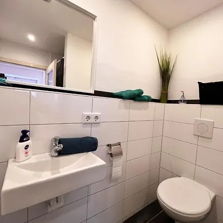 Apartment Elfriede - Wlan, 2 Bäder, Küche, Freisitz, 2 Parkplätze, Im Ortskern