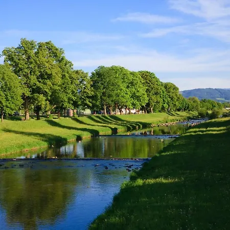 Elfriede - Wlan, 2 Baeder, Kueche, Freisitz, 2 Parkplaetze, Im Ortskern 아파트 말터딩엔