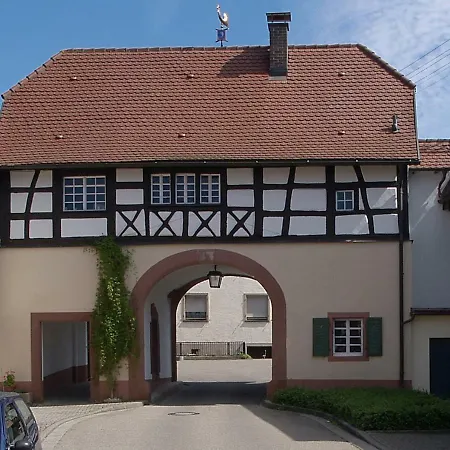 Apartamento Elfriede - Wlan, 2 Baeder, Kueche, Freisitz, 2 Parkplaetze, Im Ortskern