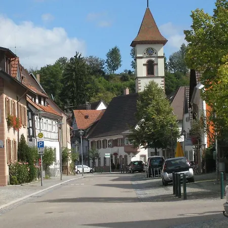 Elfriede - Wlan, 2 Bäder, Küche, Freisitz, 2 Parkplätze, Im Ortskern