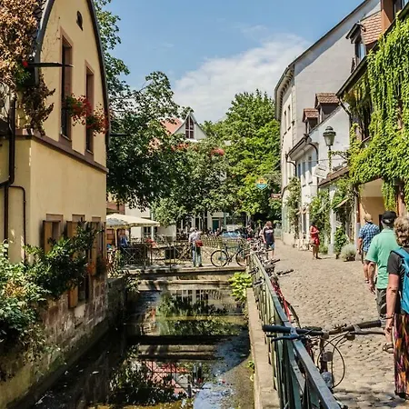 Elfriede - Wlan, 2 Baeder, Kueche, Freisitz, 2 Parkplaetze, Im Ortskern *