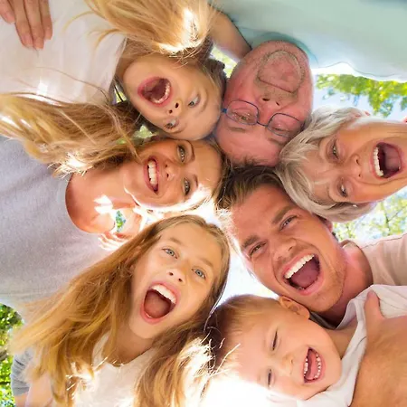 Elfriede - Wlan, 2 Baeder, Kueche, Freisitz, 2 Parkplaetze, Im Ortskern Apartamento *